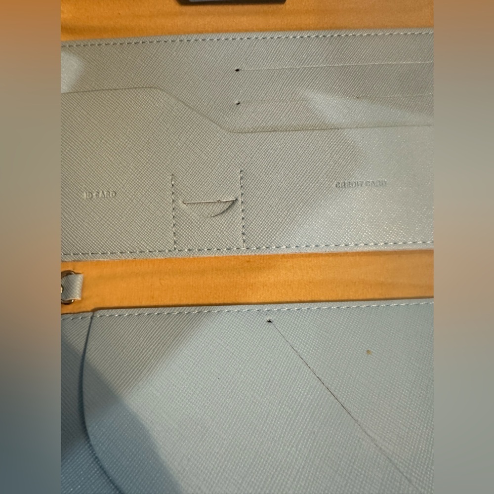 🌍🌍Travel Wallet - Blue Exterior, Yellow Interior - Picture 11 of 16